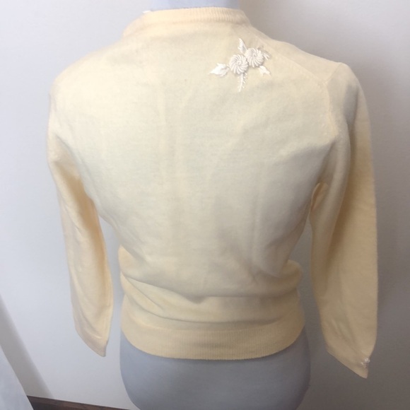 Charles & co yellow floral button up sweater size small​ - Picture 5 of 12